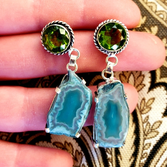 New Peridot and Agate Druzy 925 Silver Stud Earrings. - Picture 2 of 11